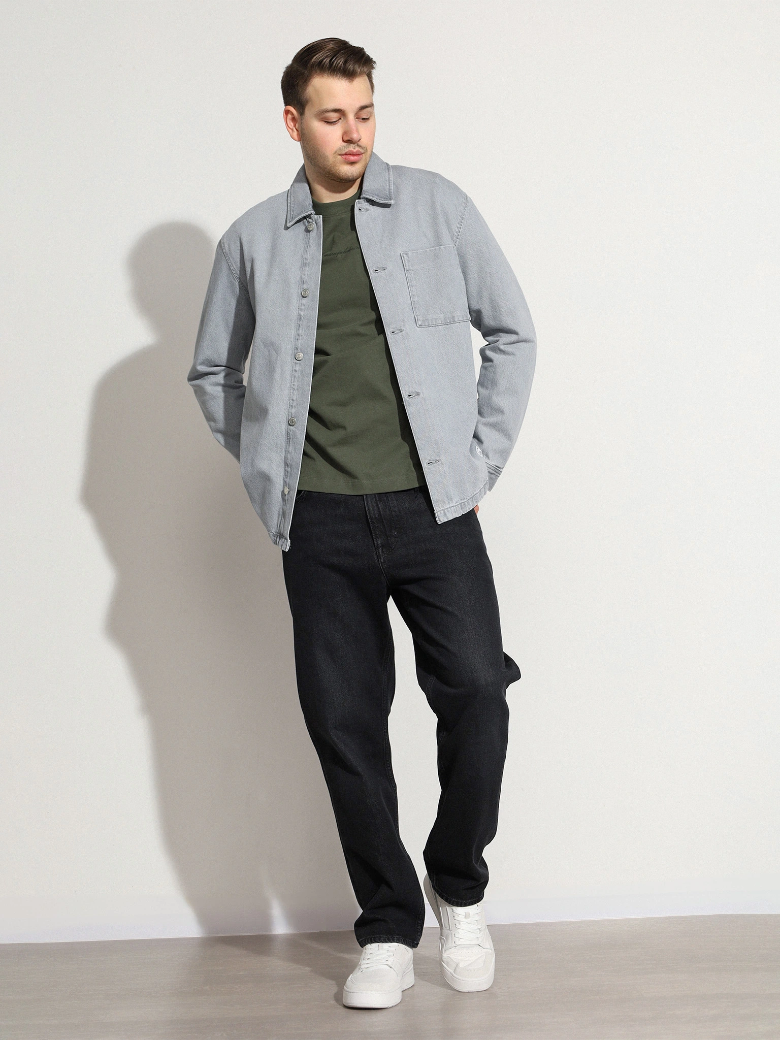 Куртка джинсовая светло-серого цвета из хлопка